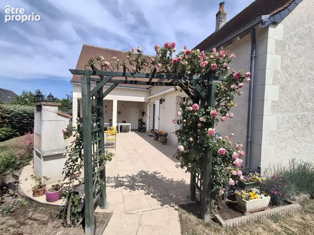 Maison 9 pièces 246 m² à vendre à Tours (37000) - photo 2