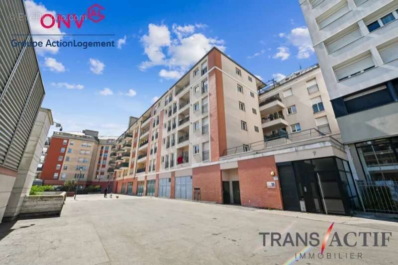 Appartement à SURESNES
