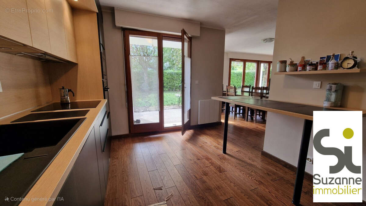 Appartement à MEYLAN