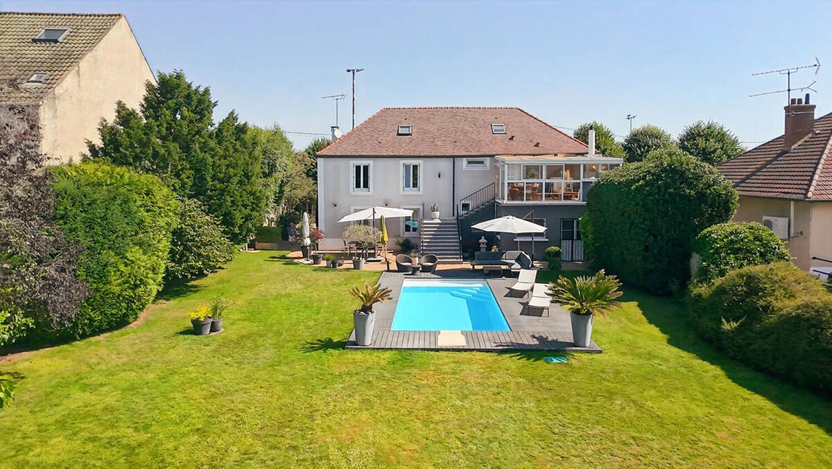 Maison à MENNECY