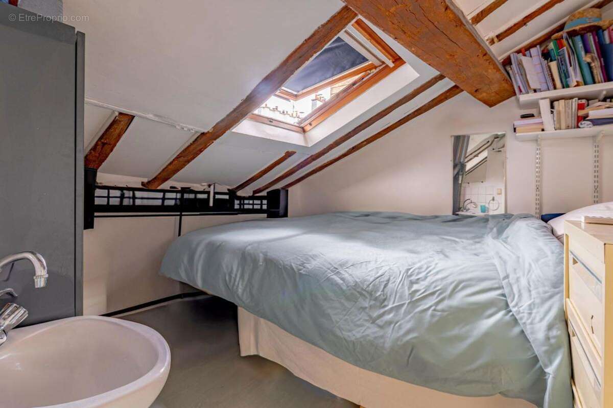 Appartement à PARIS-2E
