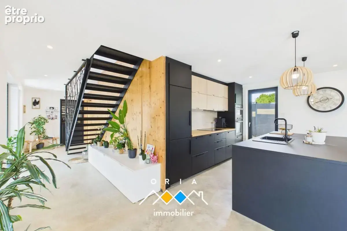 Maison passive en bois – 145 m² au cœur d’un environnement préservé - photo 2