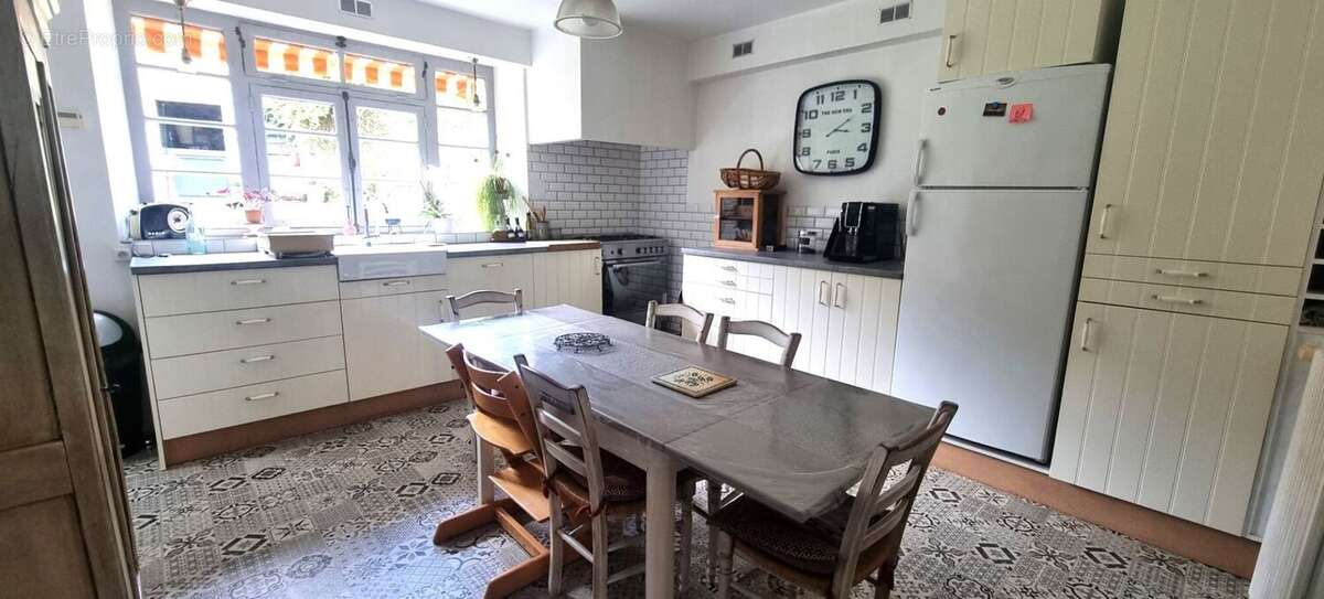 Maison de ville avec jardin et 7 chambres à Guingamp. AGREEMENT PMI pour famille d'accueil - photo 4