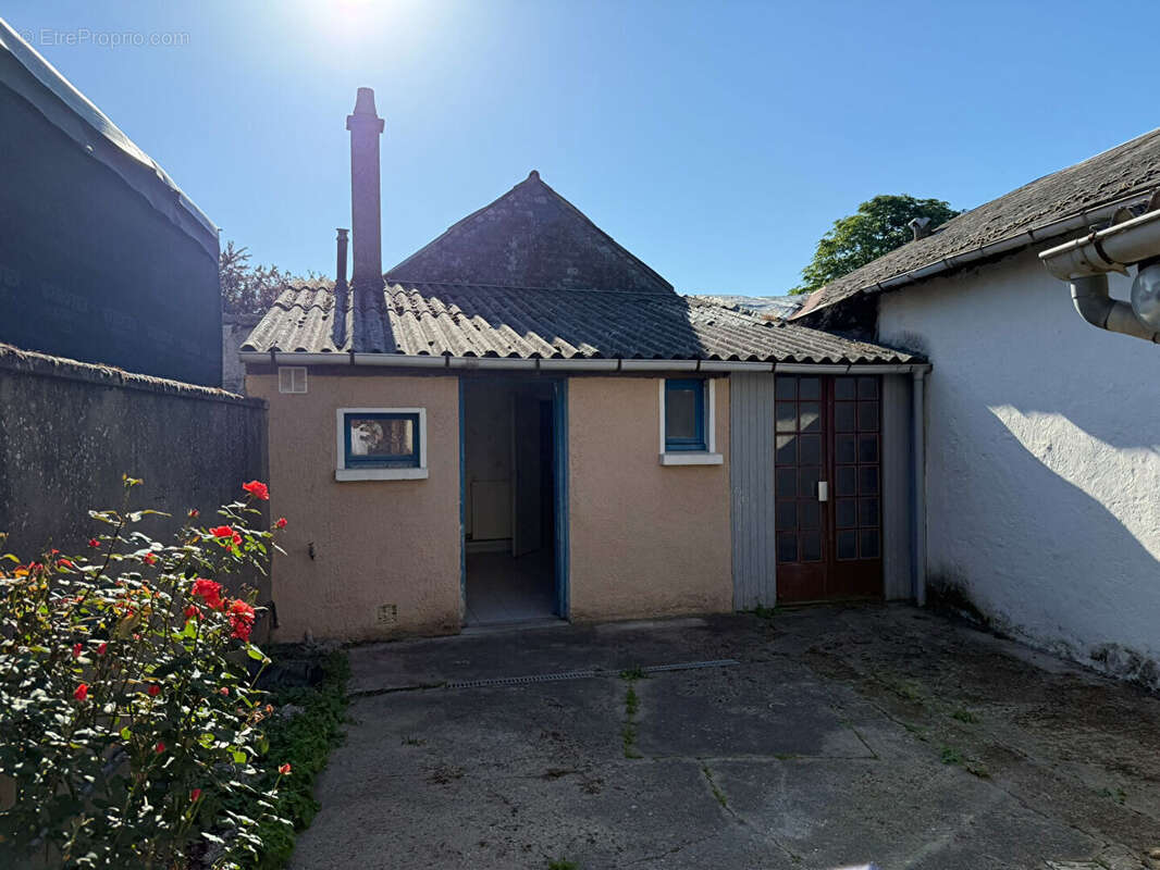 Maison à LES PONTS-DE-CE