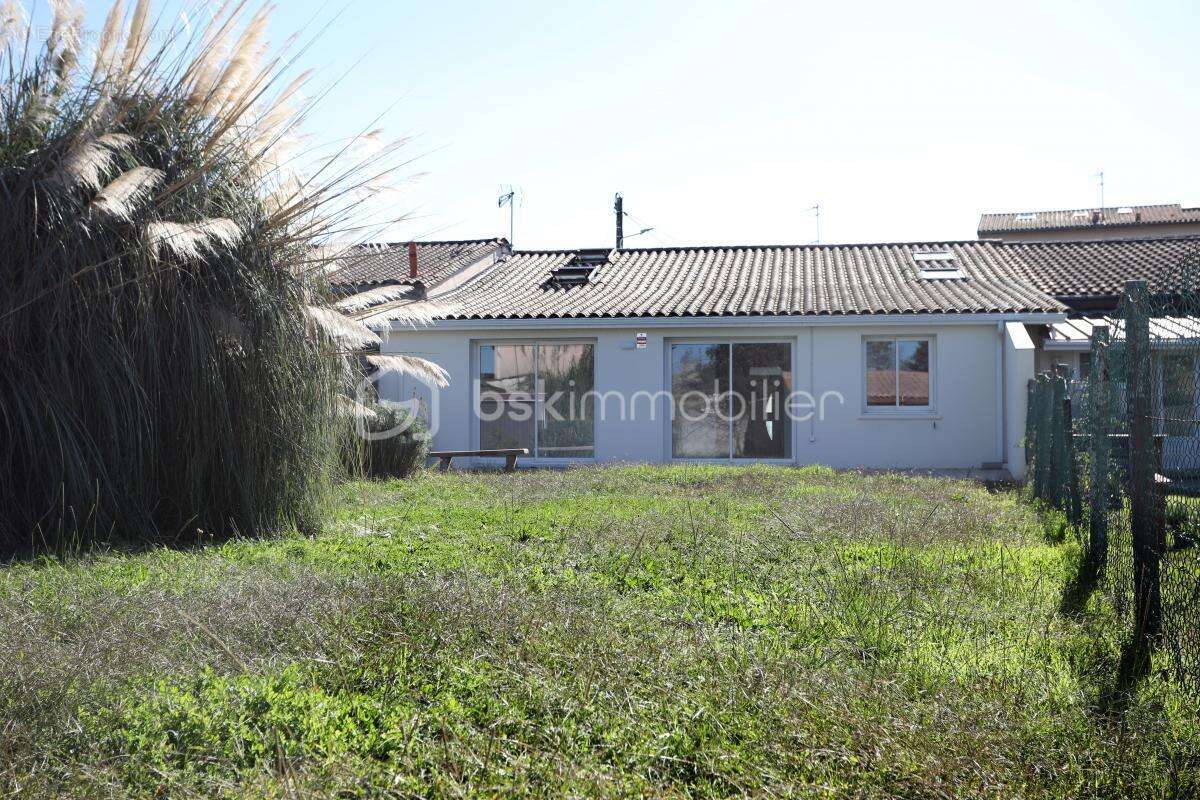 Maison à PAREMPUYRE