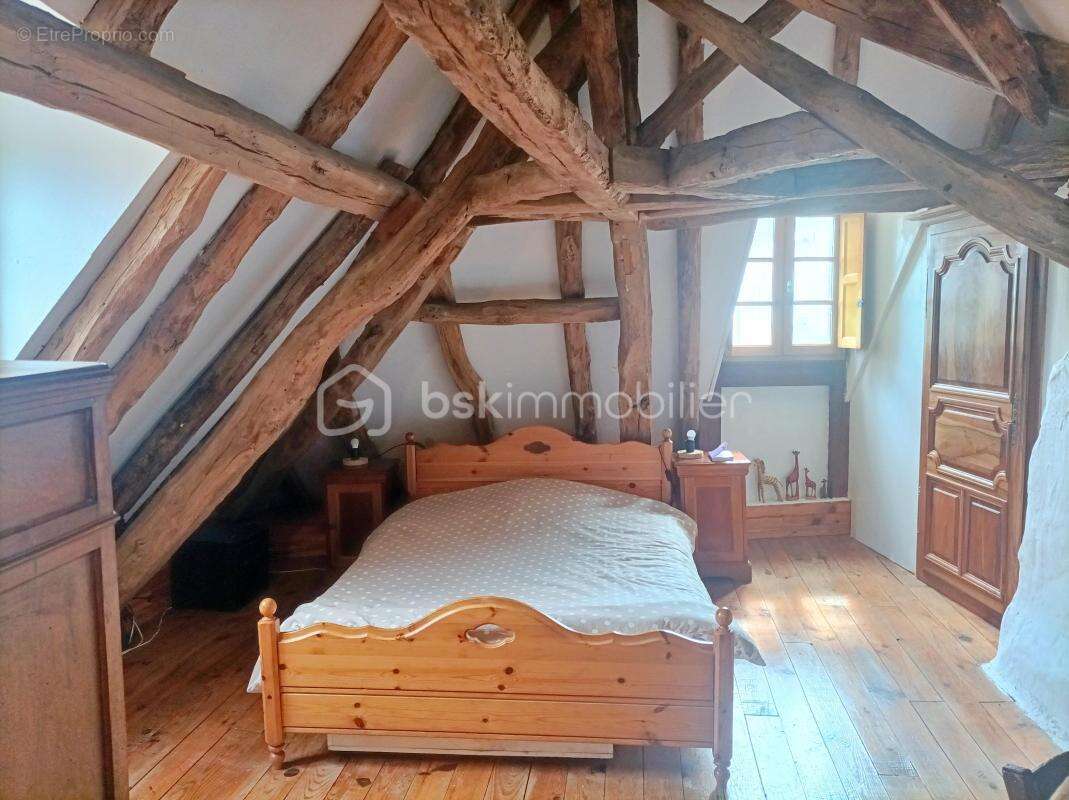 Ensemble immobilier en pierre avec piscine – au cœur du Lot - photo 9