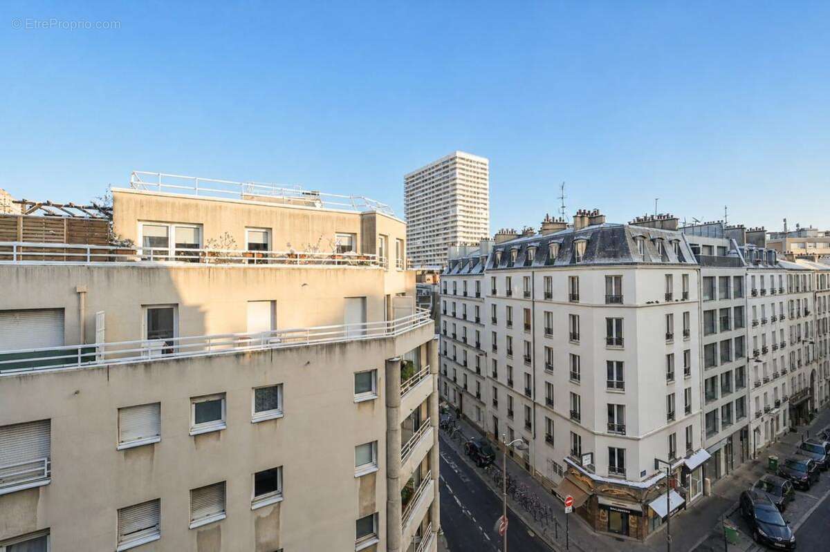 Appartement à PARIS-18E