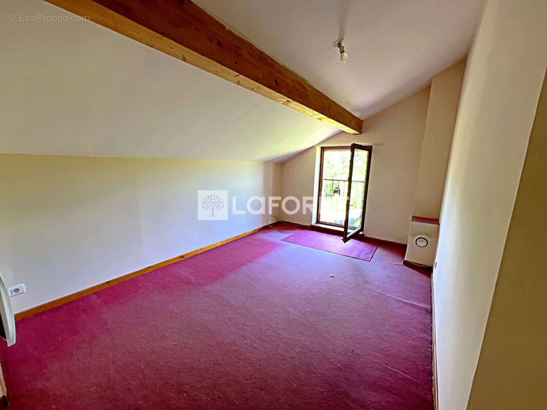 Maison à CORMORANCHE-SUR-SAONE