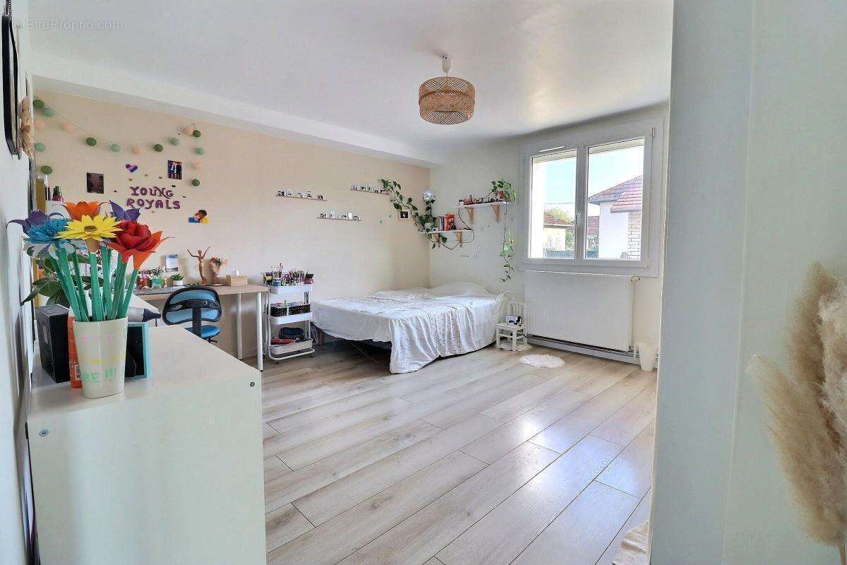 Maison individuelle rénovée au calme et proche toutes commodités - photo 13