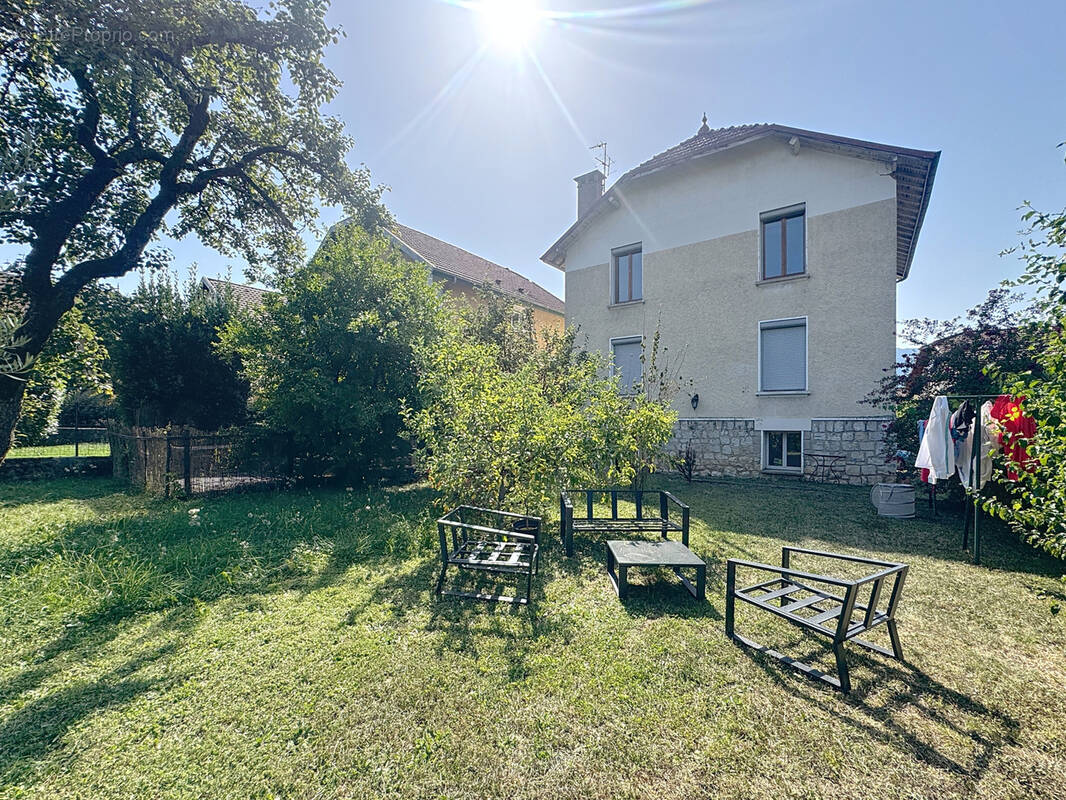Appartement à AIX-LES-BAINS