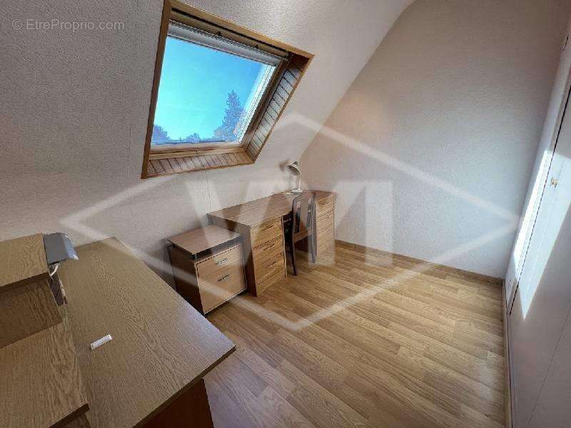 Maison à COMBS-LA-VILLE