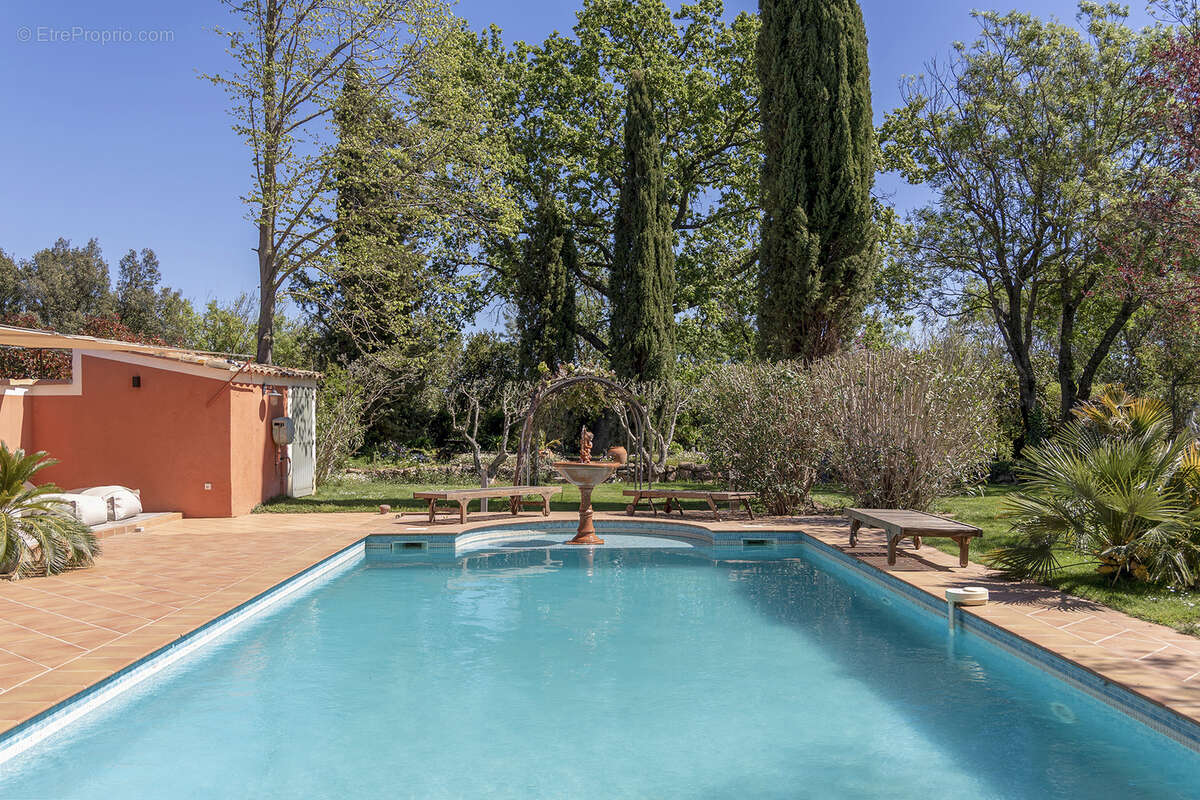 Maison à PUGET-VILLE