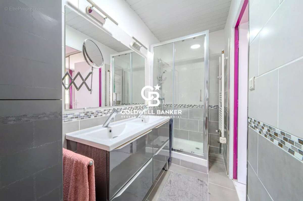 Maison à LUNEL-VIEL