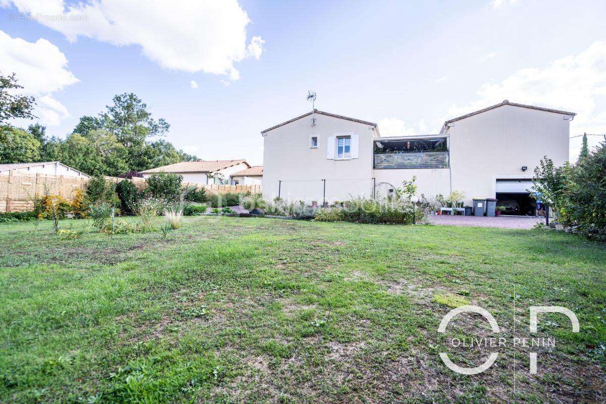 Maison 154 m² à Sciecq - photo 17
