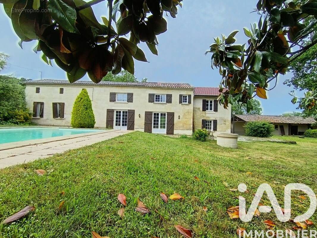 Photo 1 - Maison à COUTRAS