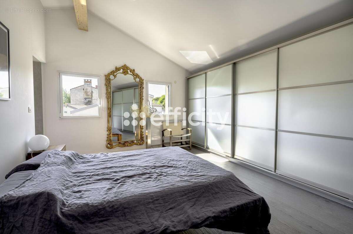 Maison à LE BOUSCAT