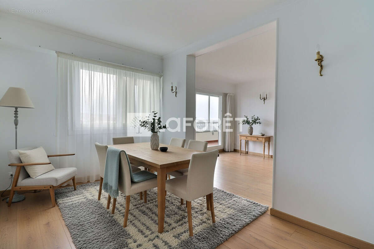 Appartement à SAINT-GRATIEN