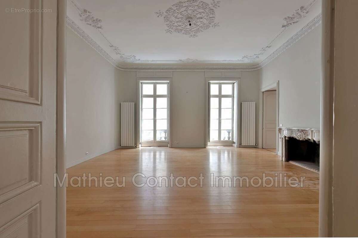 Appartement à NIMES