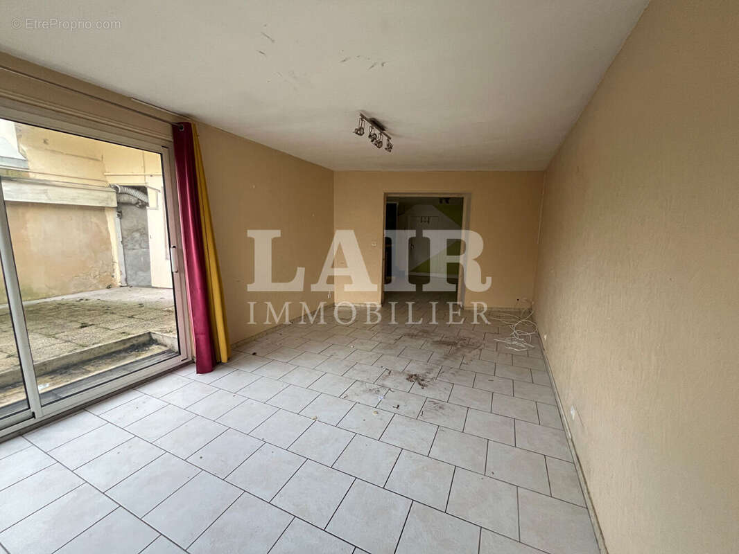 Maison à LE MELE-SUR-SARTHE