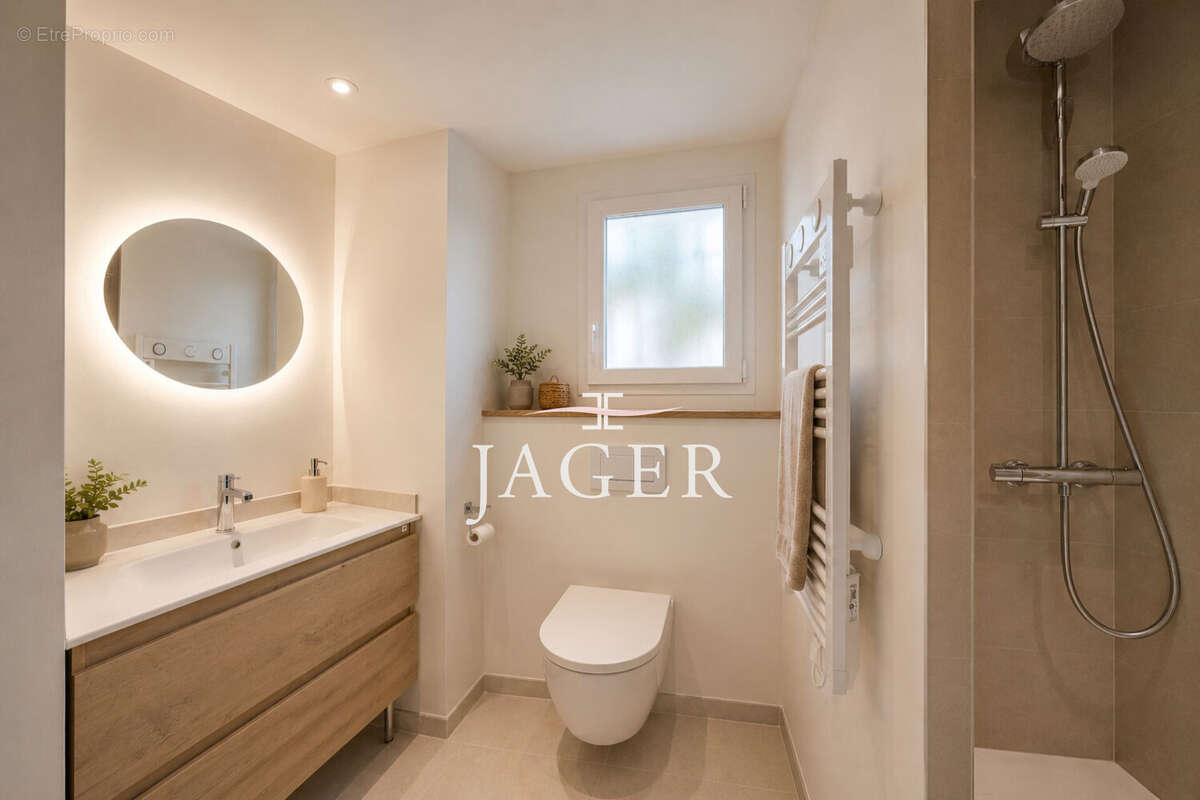 Appartement à GRIMAUD