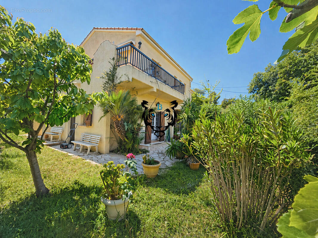 Maison à FREJUS