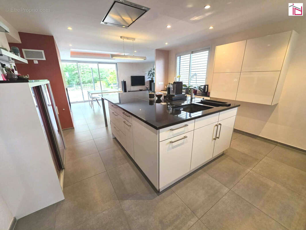 Maison 250 m² à Kembs  - photo 9