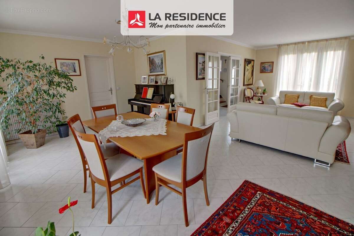 Maison à TRIEL-SUR-SEINE