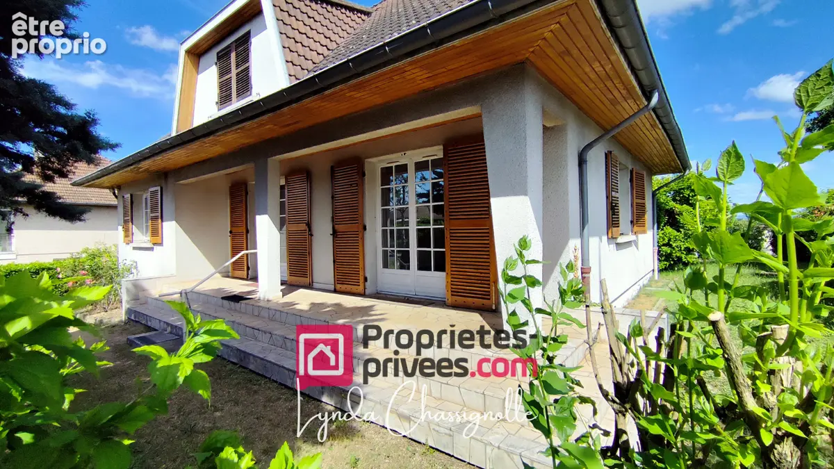 Maison à Mably - 5 chambres - 127m² - photo 1
