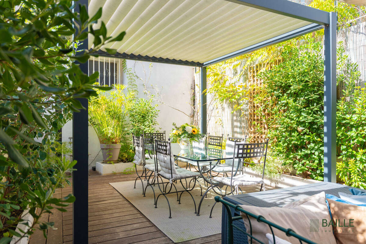 Appartement à MARSEILLE-8E