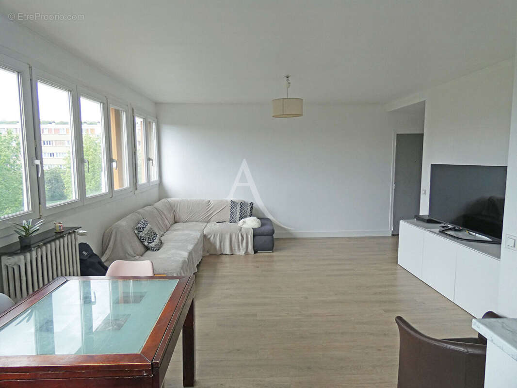 Appartement à NEUILLY-SUR-MARNE