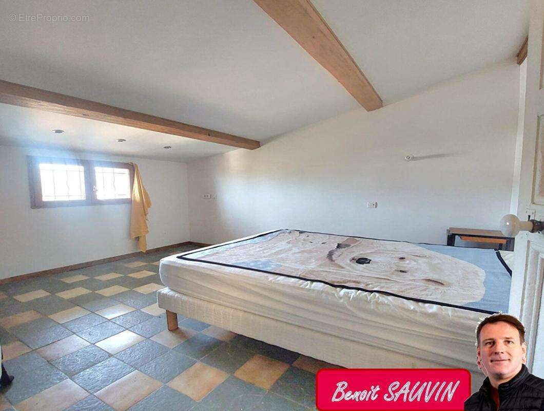 Appartement à MARSEILLE-11E