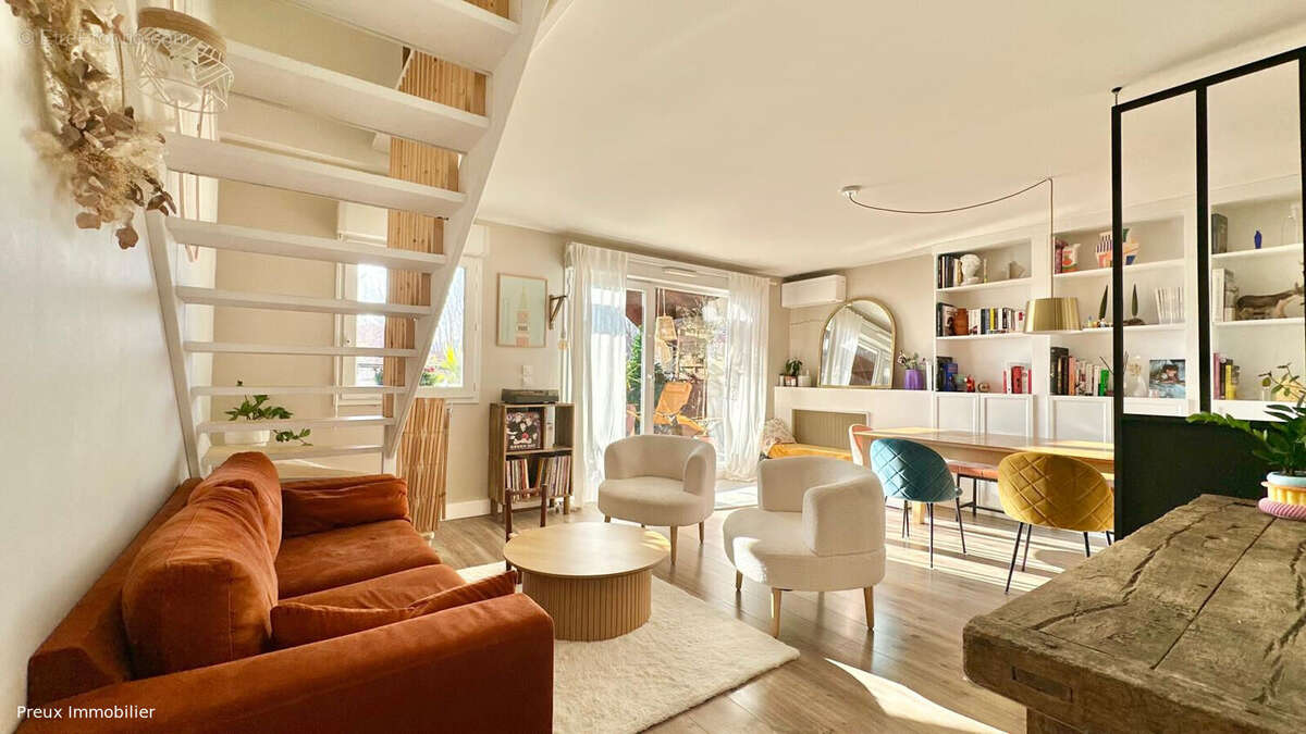 Appartement à PRINGY