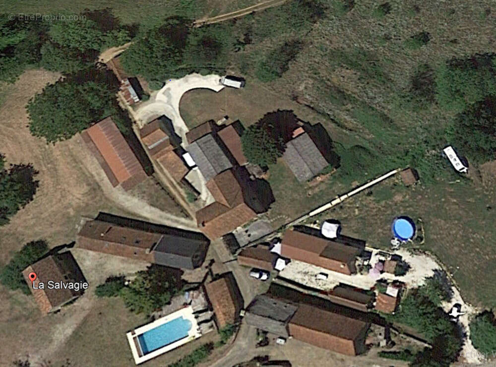 Maison à SALIGNAC-EYVIGUES