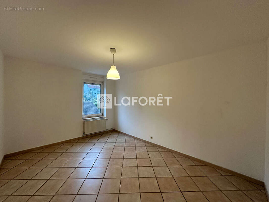 Appartement à ALGRANGE