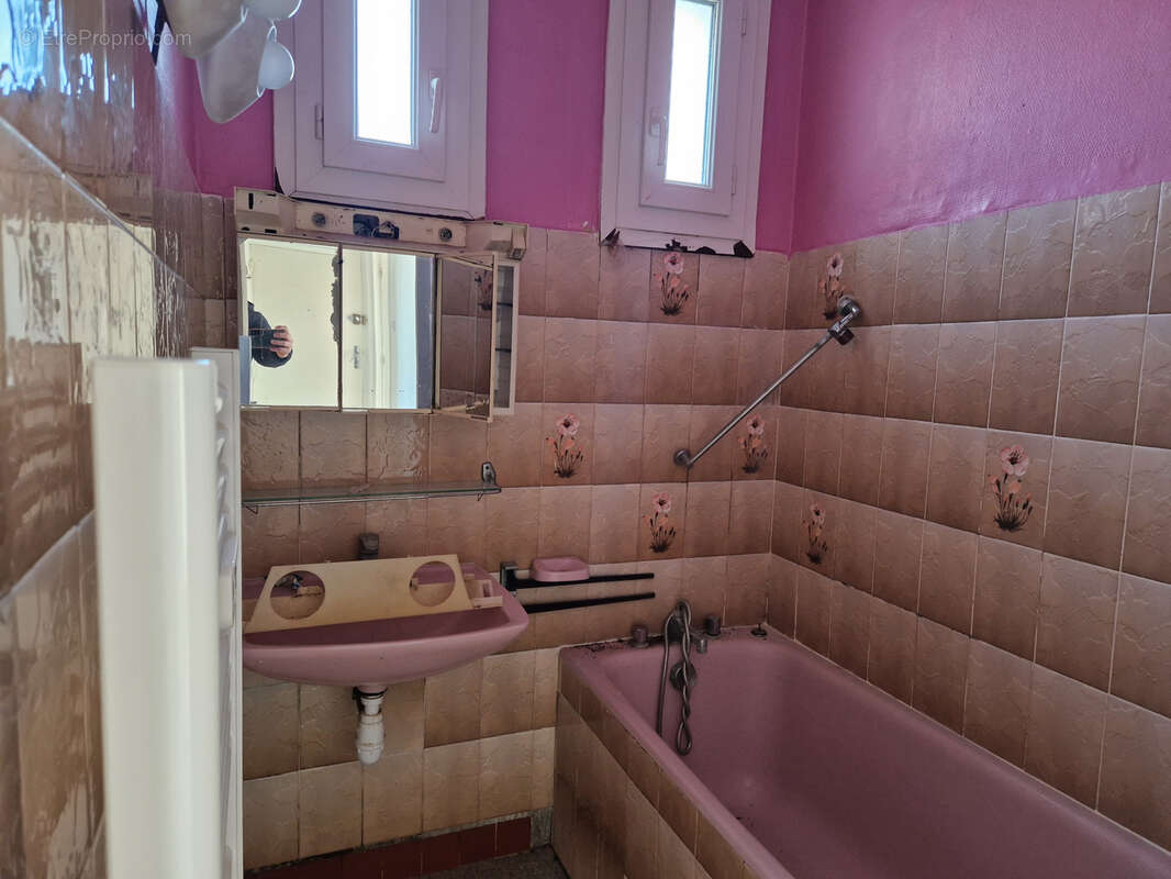 Appartement à VALREAS