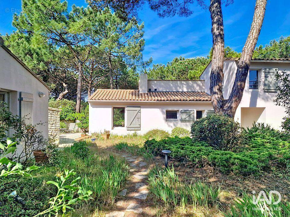 Photo 1 - Maison à LES PORTES-EN-RE