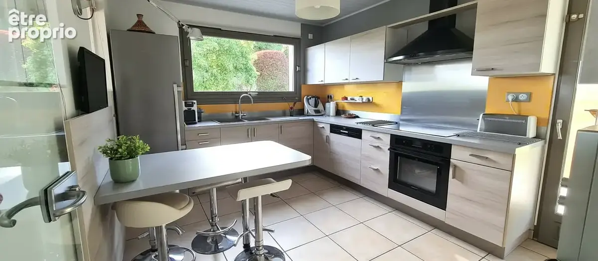 BELLE MAISON FAMILIALE de 225 m2 avec vue panoramique, piscine et appartement indépendant - photo 6