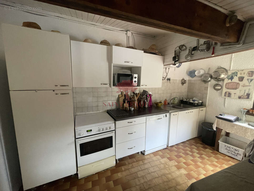 LE POUGET Propriété Agricole de 21143 m2 avec tennis et piscine et terrain de pétanque. - photo 33