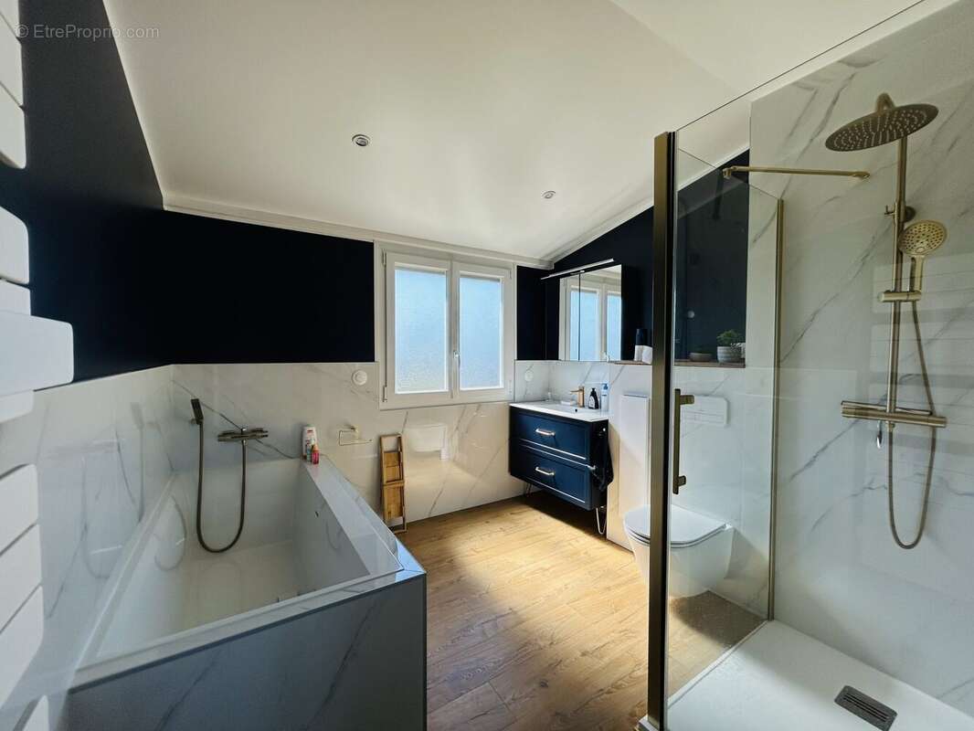 Maison à CHOISY-AU-BAC