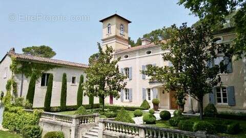 Maison à L'ISLE-SUR-LA-SORGUE