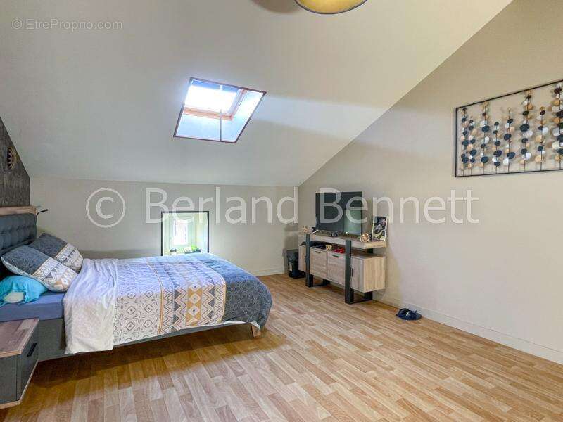 Maison à CHEF-BOUTONNE