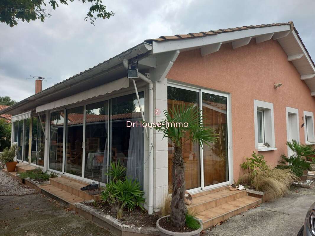 Maison à HOURTIN