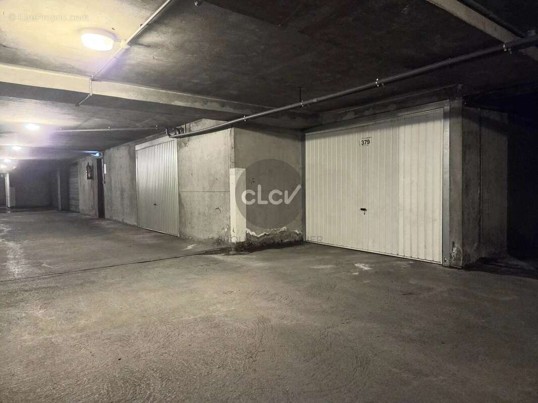 Parking 13 m² à Lyon-7e  - photo 3