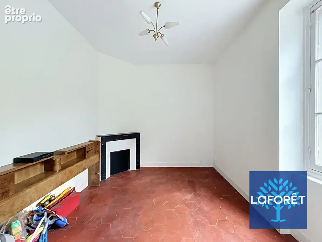 MAISON CERNY de 3 pièces, dépendance, garage, porche, cave voutée. - photo 11