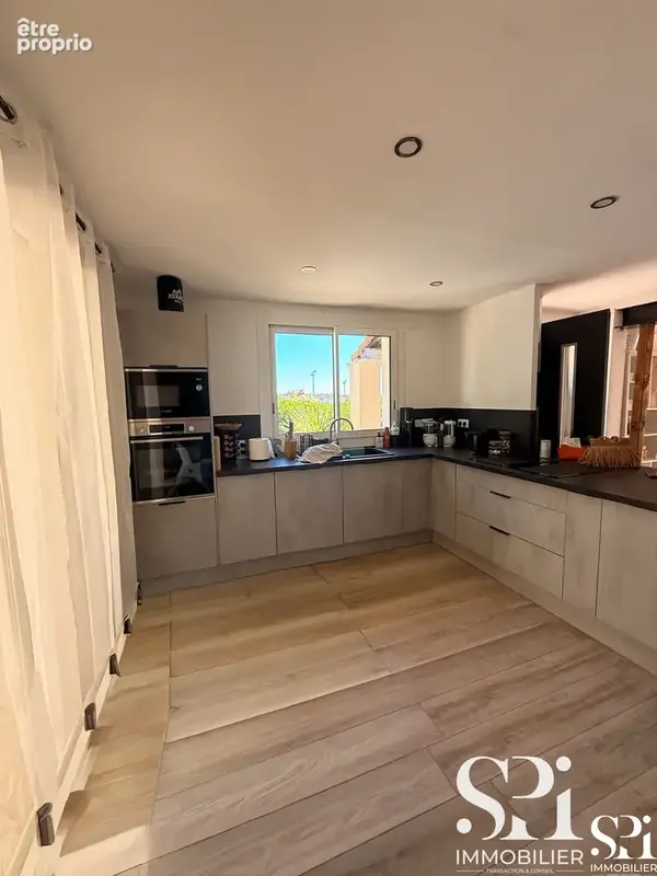 LA VALETTE NORD- Maison 4 chambres - piscine - Plain-pied - photo 9
