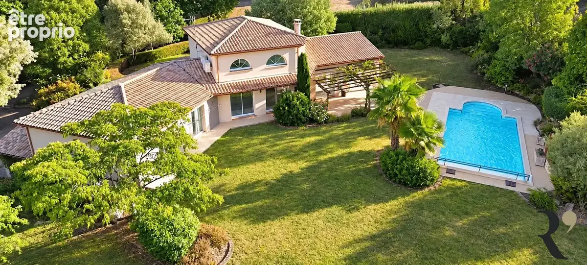 Maison Drémil Lafage 7 pièces 203 m2 sur terrain de 3972 m2 - photo 2