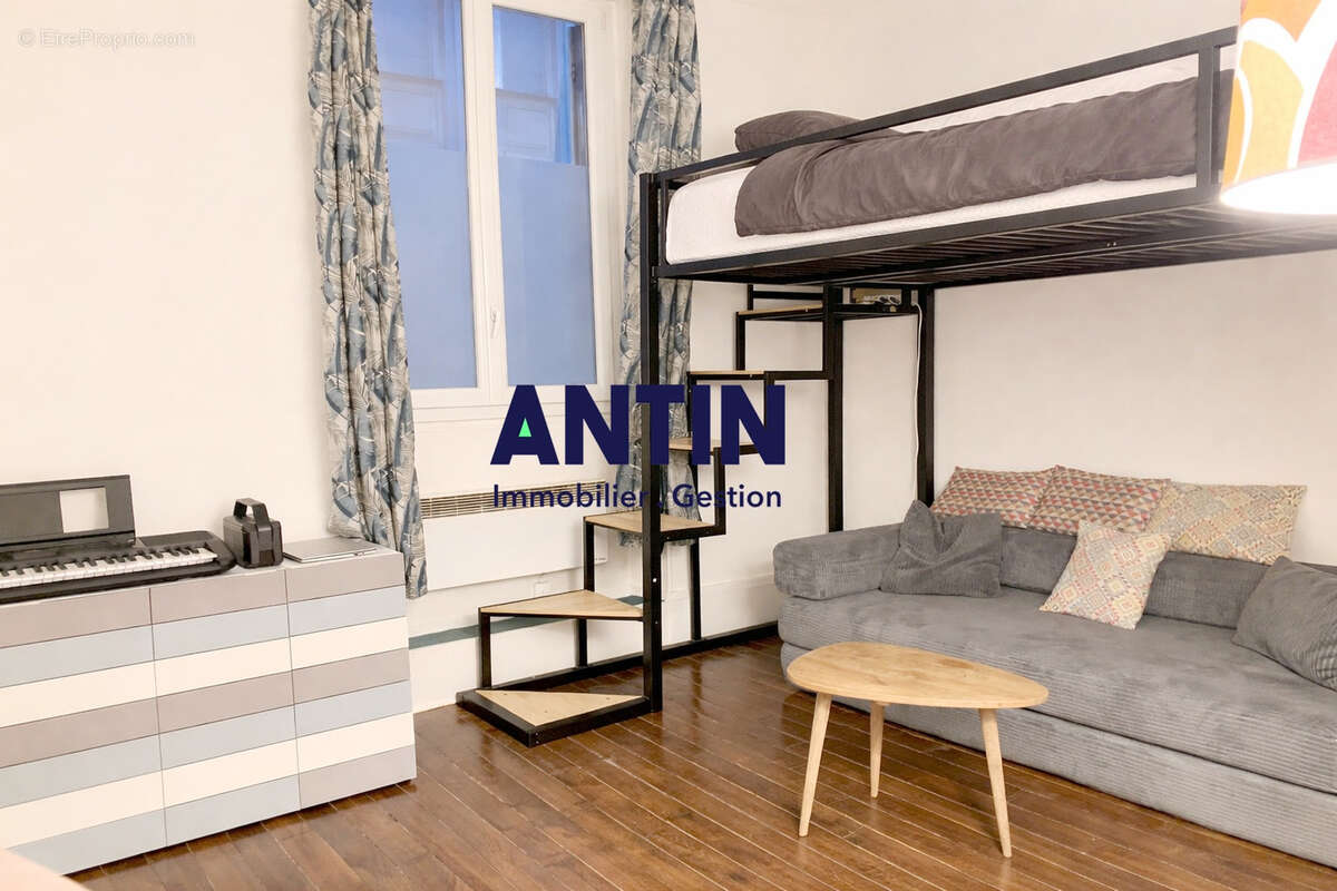 Appartement à PARIS-17E
