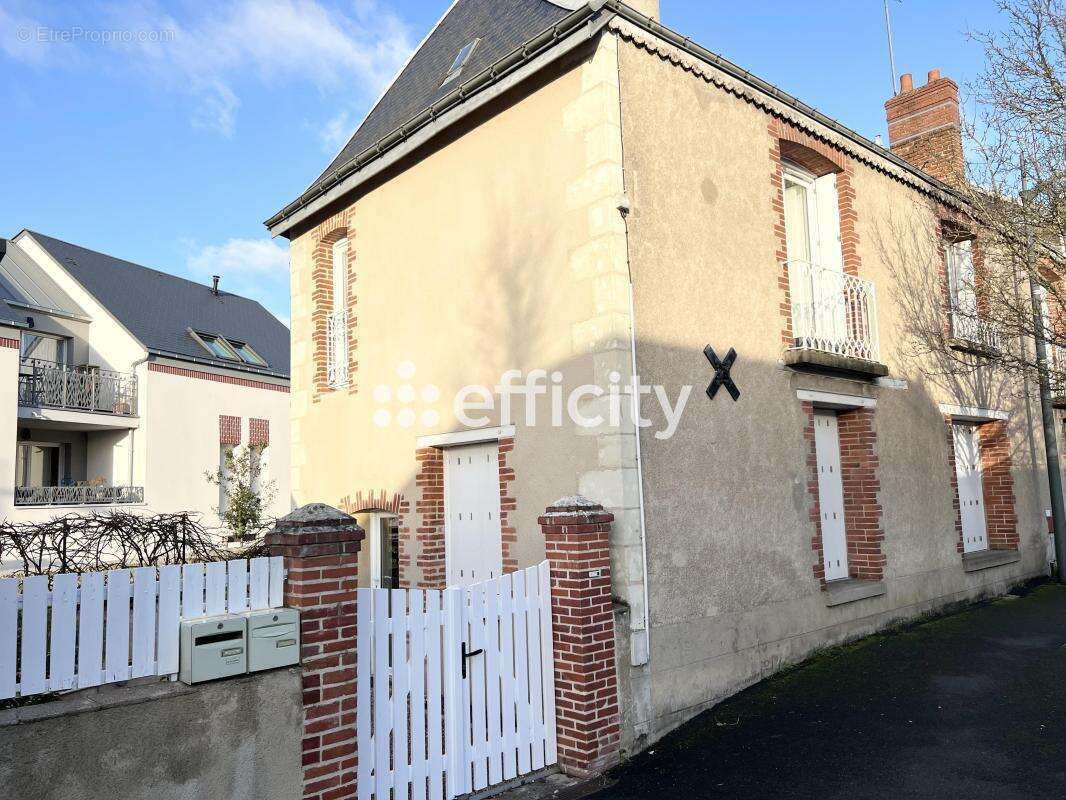 Appartement à SAINT-CYR-SUR-LOIRE