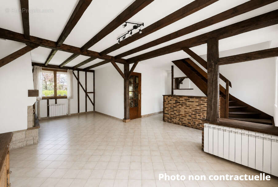 Maison à LA RIVIERE-DE-CORPS