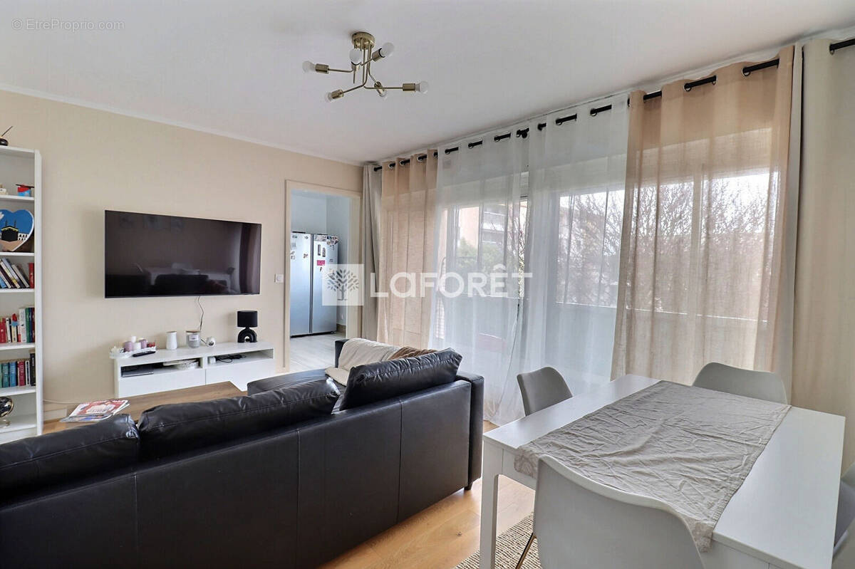 Appartement à VITRY-SUR-SEINE